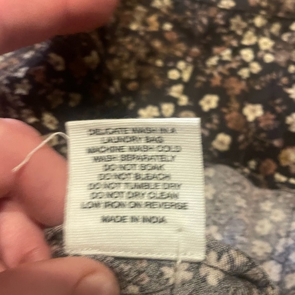 Jamie Kay Fleur Top - Picture 4 of 9